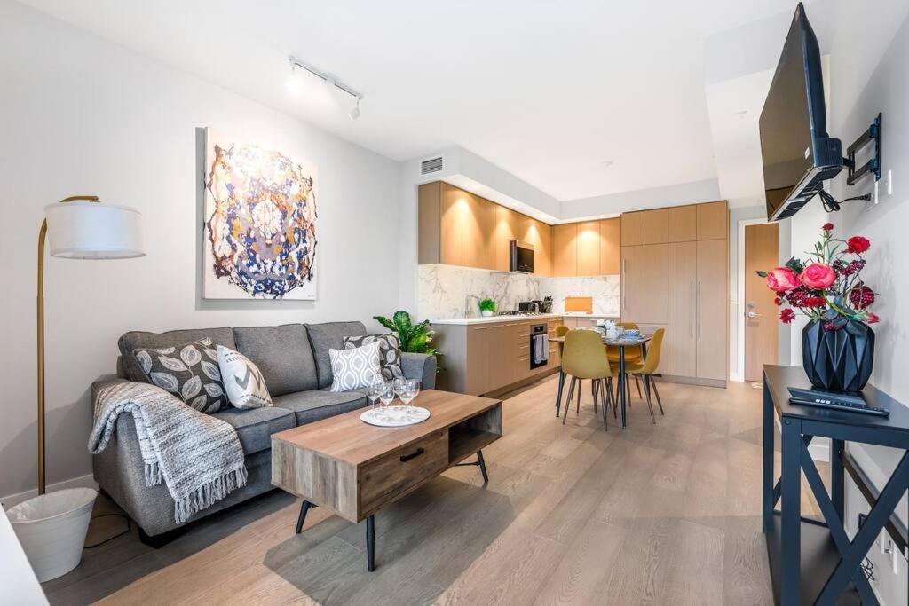 Modern Comfort At Ubc: 1Br Condo Near Campus Vancouver Kültér fotó