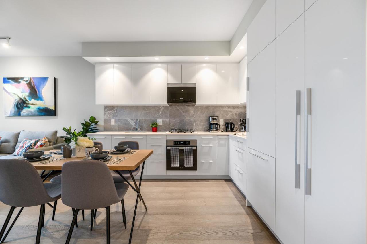 Modern Comfort At Ubc: 1Br Condo Near Campus Vancouver Kültér fotó
