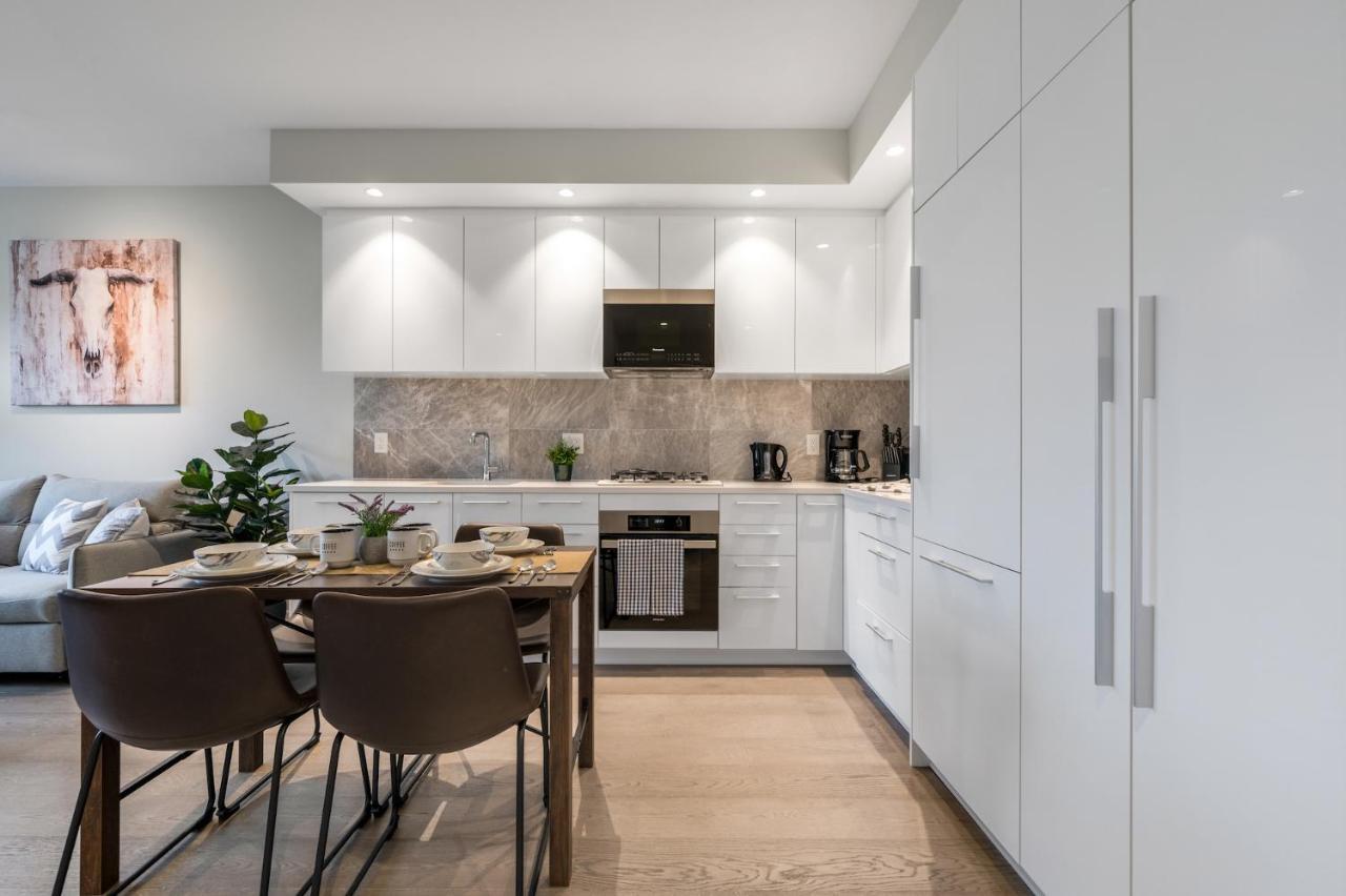 Modern Comfort At Ubc: 1Br Condo Near Campus Vancouver Kültér fotó